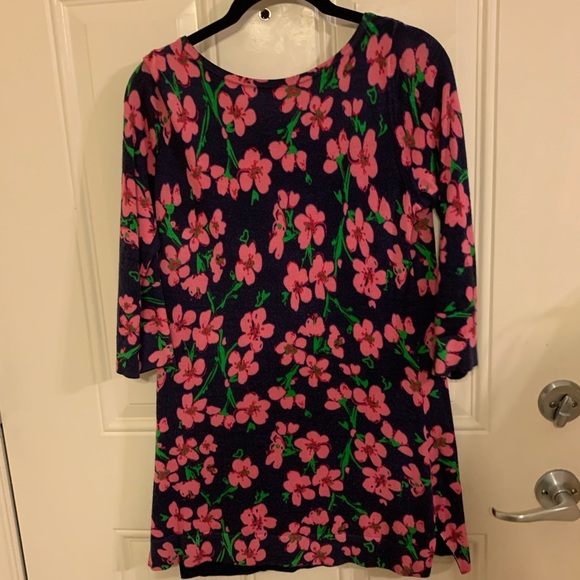 EEUC Navy Pink Lilly Pulitzer Floral Sweater M - Picture 2 of 3